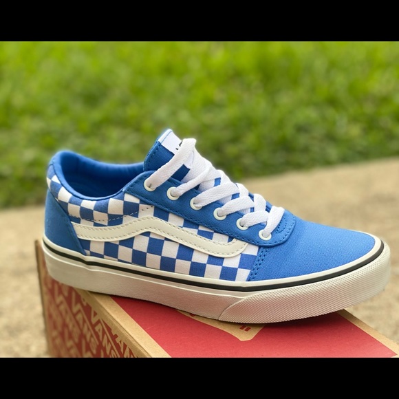 Ward nebulas BI/white vans - Picture 2 of 11